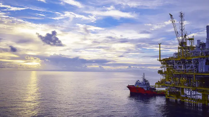 TIOS provides fully integrated Riserless Light Well Intervention (RLWI) services. (Image Credit: Adobe Stock) Adobe 22679150